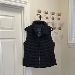 GAP - Upcycled Puffer 'Down' Zip Up Vest - Black - S